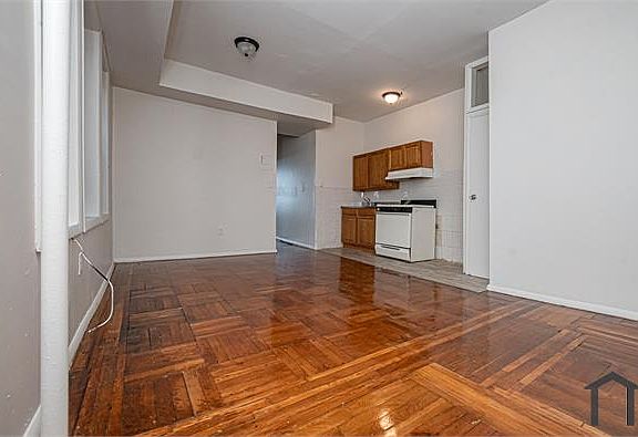 5th image of 330 Mount Prospect Ave #47