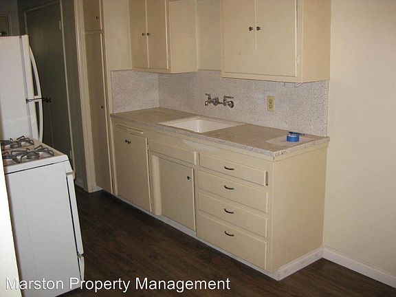5th image of 5090 College Ave APT 02