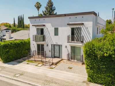 13551 Burbank Blvd APT 01, Valley Glen, CA, 91401