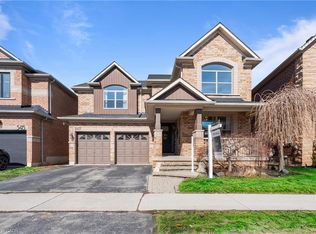 5417 Blue Spruce Ave, Burlington, ON L7L 7C5