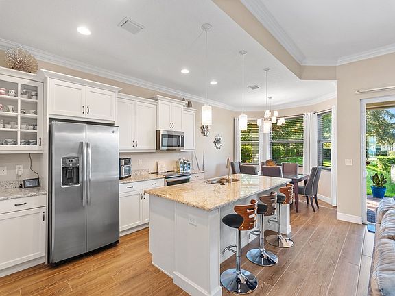 5th image of 7407 Oakridge Pl