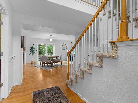 4th image of 2315 Westchase Rd