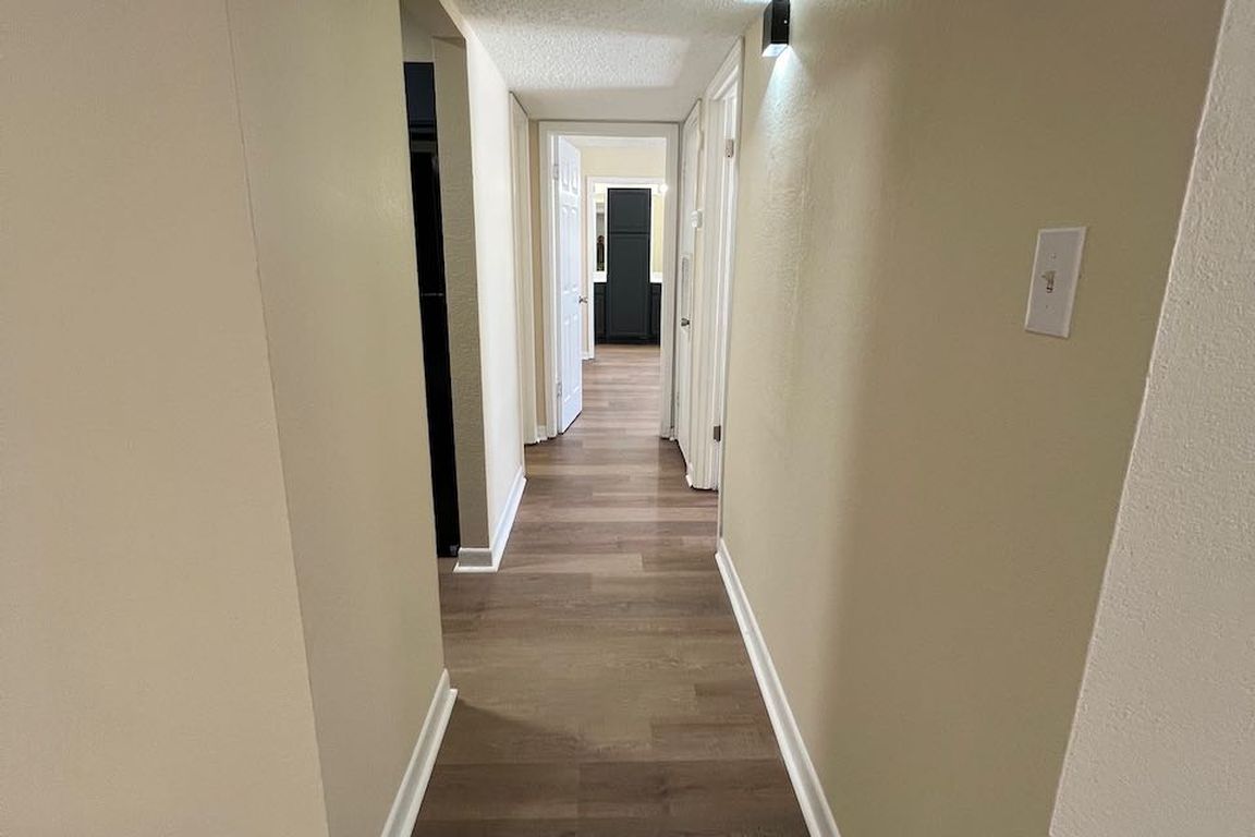 2 Bedroom 2 bath- hallway