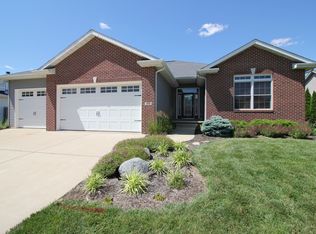 355 Meredith Dr, Sherman, IL 62684