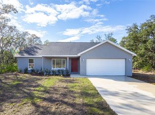 700 Fisher Rd, Ocklawaha, FL 32179