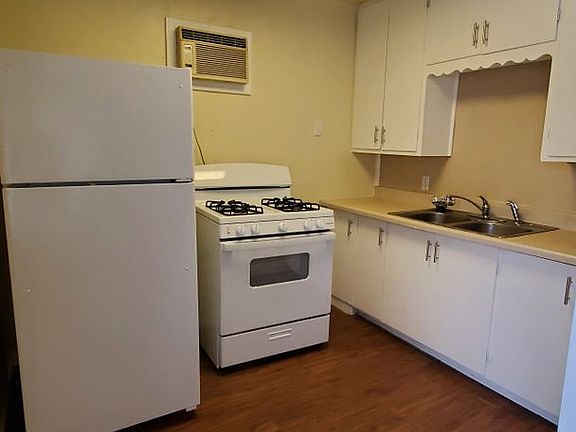 4th image of 104 N Carter Ave #1