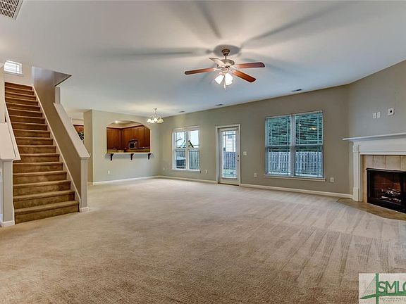 2nd image of 4 Chapel Pointe Cir