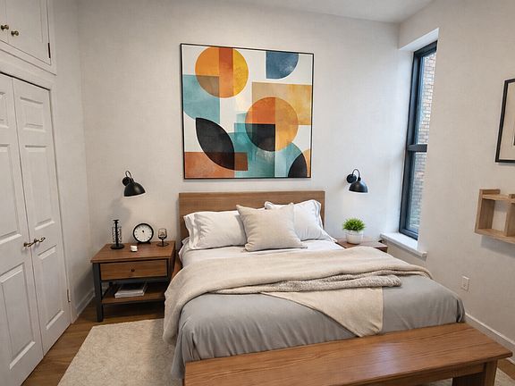 3rd image of 12 W 104th St APT 1E