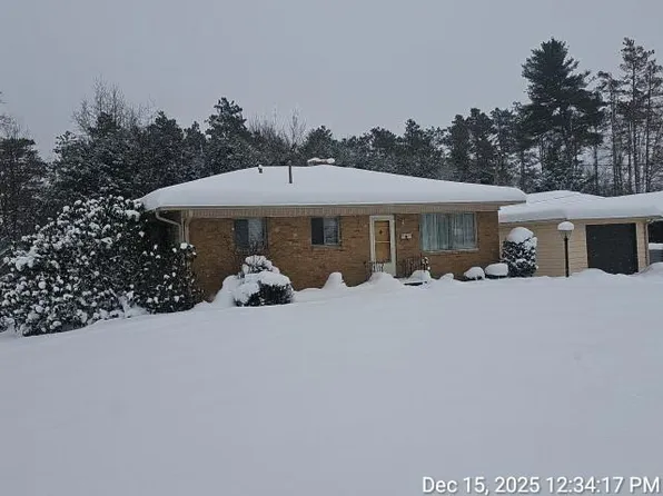 7 Meadow Ln, Titusville, PA 16354