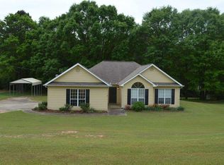 104 Twelve Oaks Dr, Lagrange, GA 30241