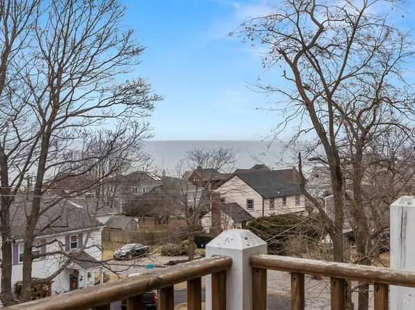 2 Ocean Ave APT 3D, Gloucester, MA 01930