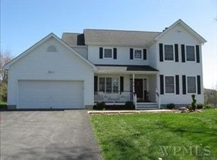 20 Flagler Rd, Poughquag, NY 12570