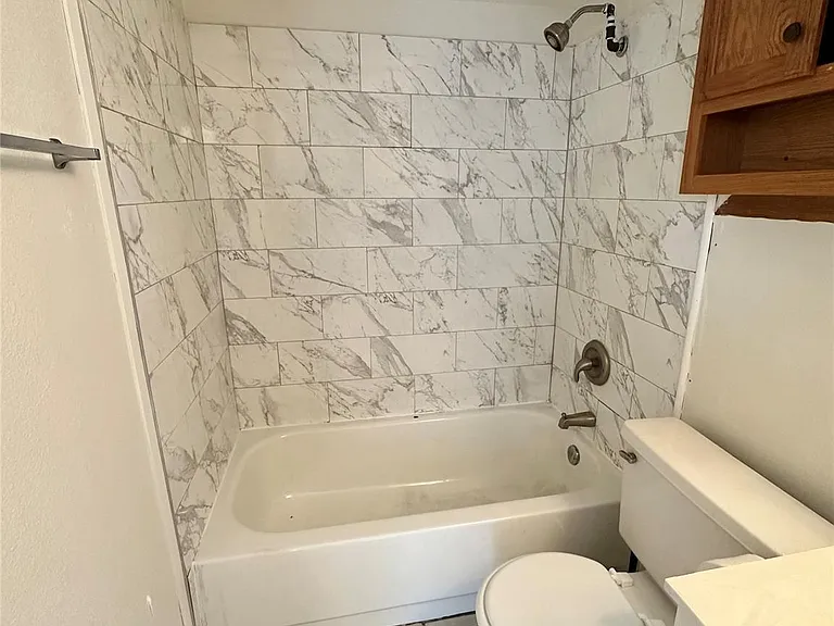 4322 Gillis St #206 — Photo 22