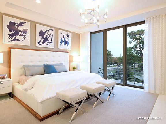 Home For Sale In Moderne Boca