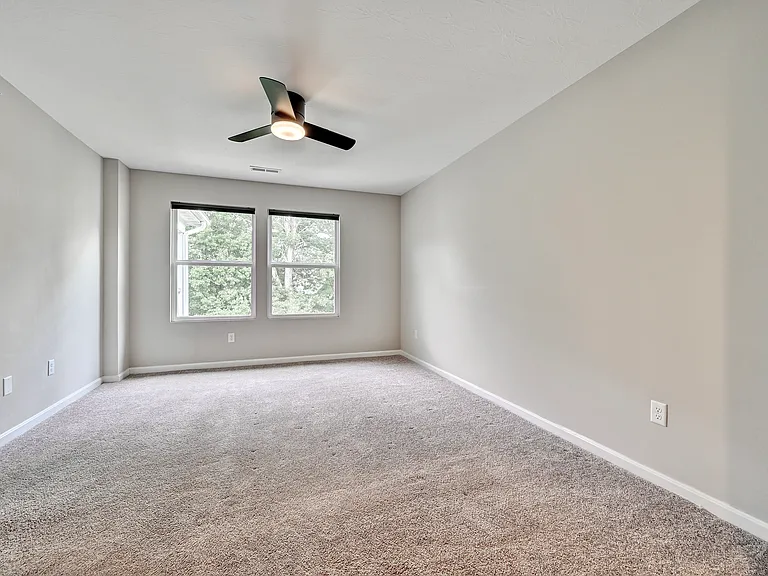 2307 Piazza Rdg — Photo 11