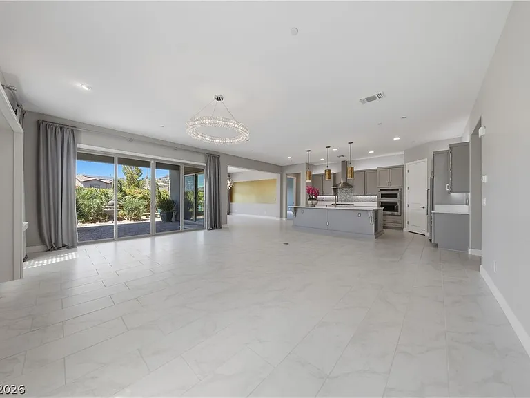 80 Strada Caruso — Photo 20