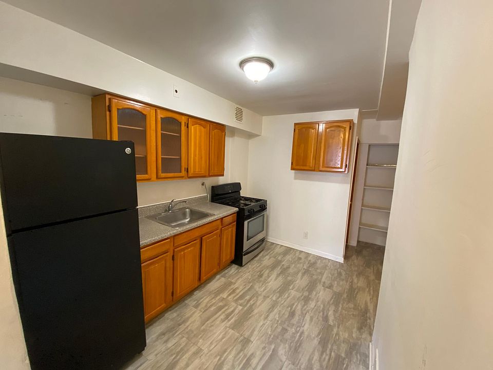 1st image of 1023 E 227th St Floor 1