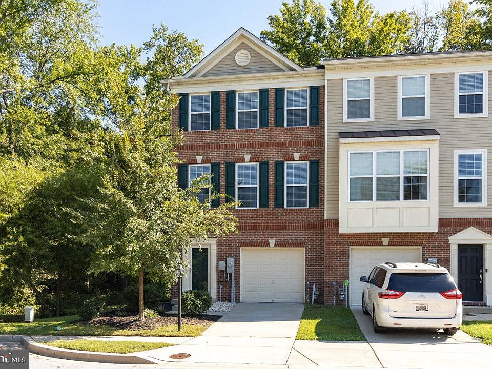 1st image of 1002 Pultney Ln