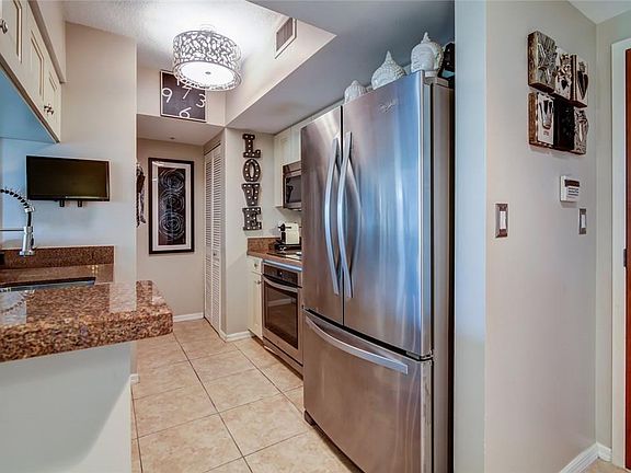 5th image of 347 N New River Drive #908