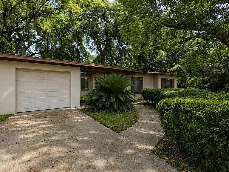 607 Garden Cliff Ct — Photo 1