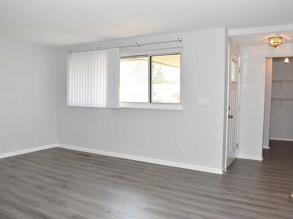5th image of 1570 Continental Dr
