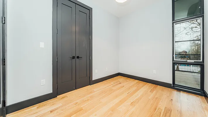 Rented by Nooklyn NYC LLC | media 4