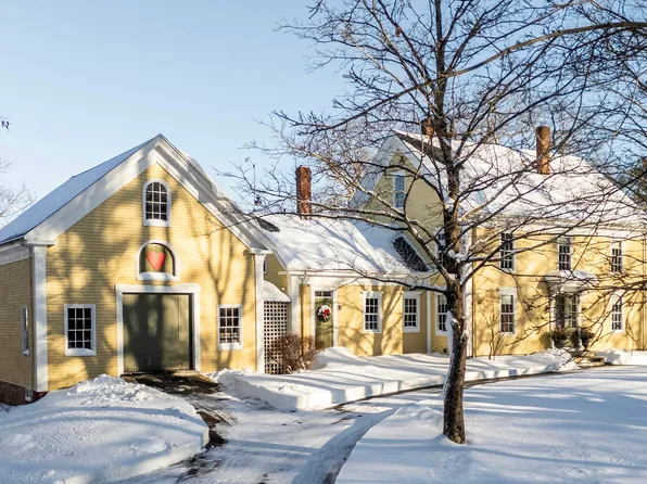 77 Foreside Road, Cumberland, ME 04110