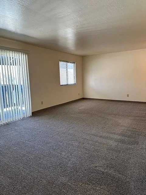 2 bed, 1100 sqft, $1,895 — Photo 4