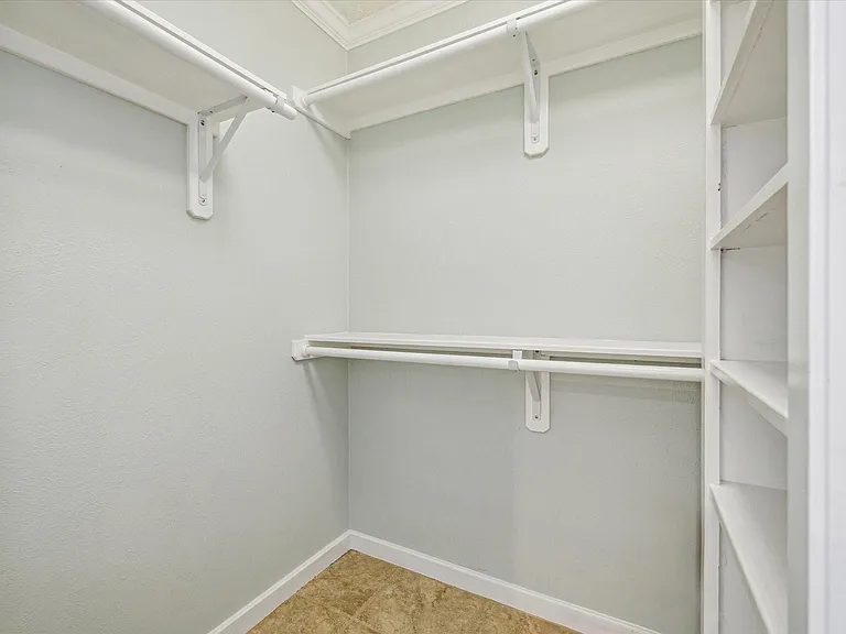 3613 Lazy Spring Dr — Photo 10