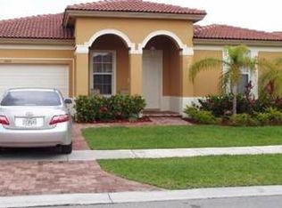 2104 NE 39th Ter, Homestead, FL 33033