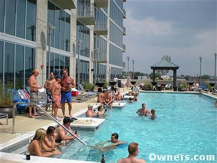 Encore Pool Party