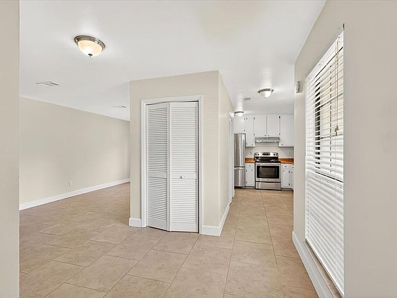 4th image of 898 Meginnis Ln