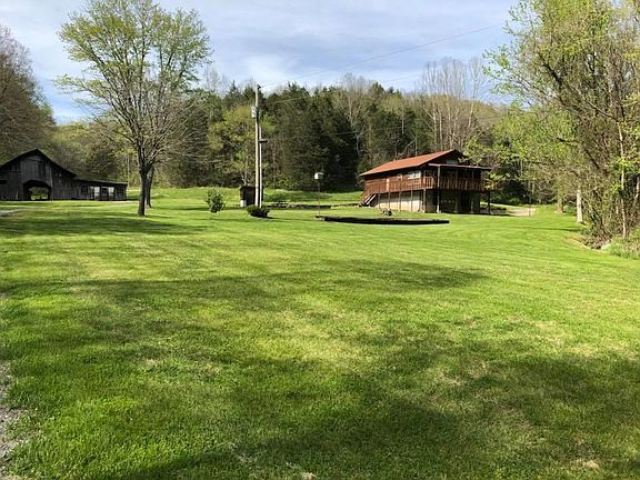 5th image of 224 S Smith Hollow Ln