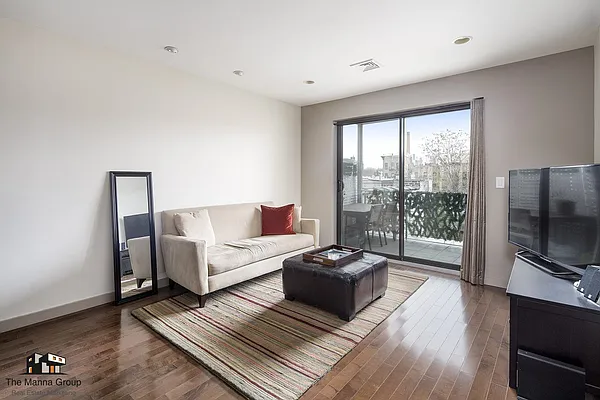 Rented by Bold New York | media 11