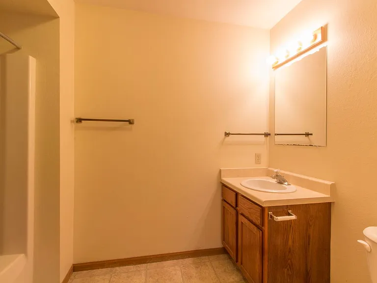 Whispering Pines Apartments — Photo 7