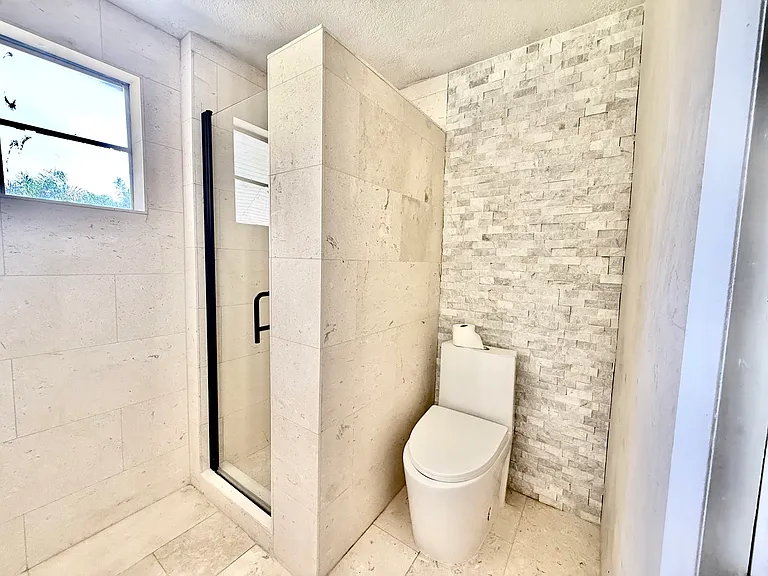 804 W Saint Petersburg Dr #804 — Photo 24