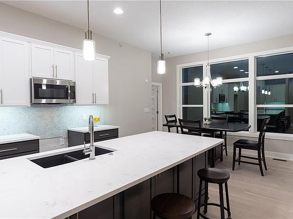 5th image of 6221 Waterford Ct
