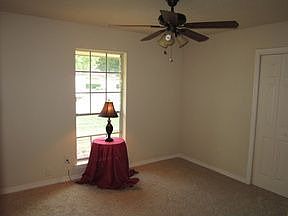 3rd image of 5910 Yukon Dr