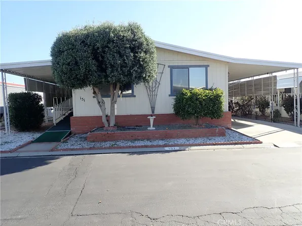 1300 W Menlo Ave, Hemet, CA 92543