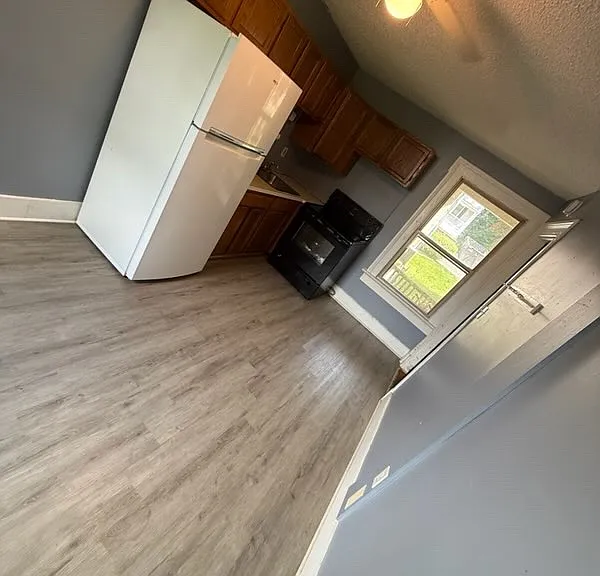 308 N Main St #A — Photo 4