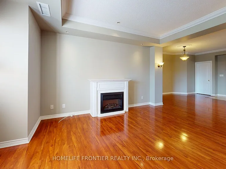 3351 Cawthra Rd #402 — Photo 9