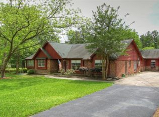 1622 Southern Oaks Dr, Conroe, TX 77301