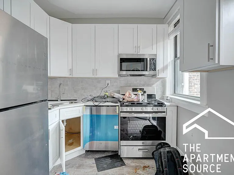 6523 N Newgard Ave #1G — Photo 2