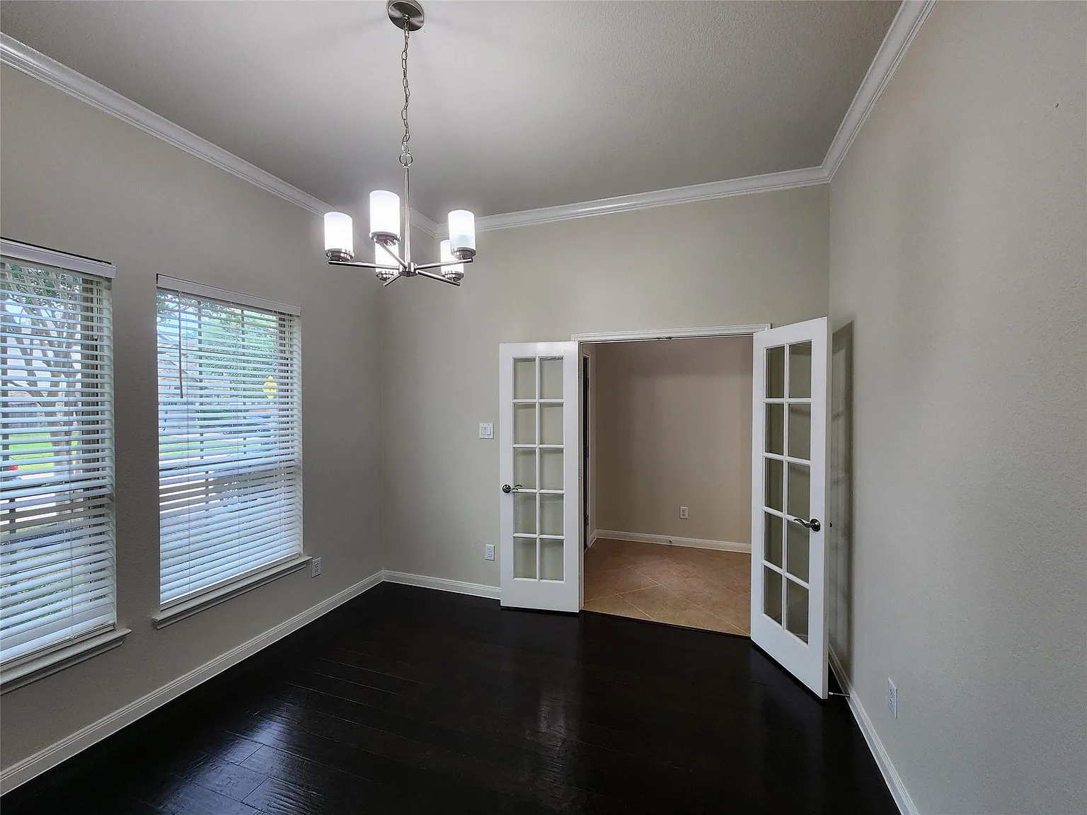 4 bed, 2925 sqft, $2,900 — Photo 3
