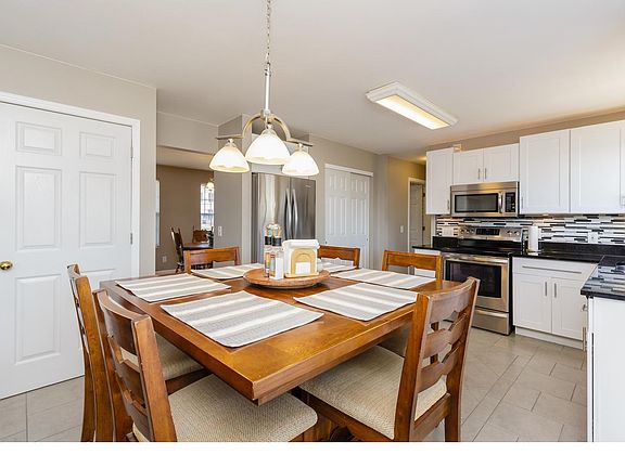 Breakfast Room