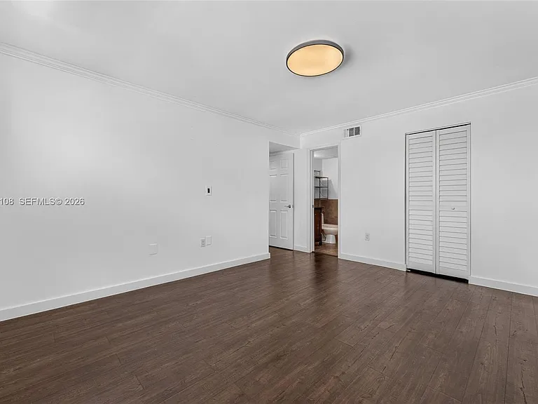 6800 SW 45th Ln #124 — Photo 10