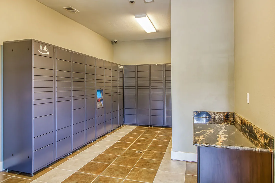 Heron Pointe — Photo 3