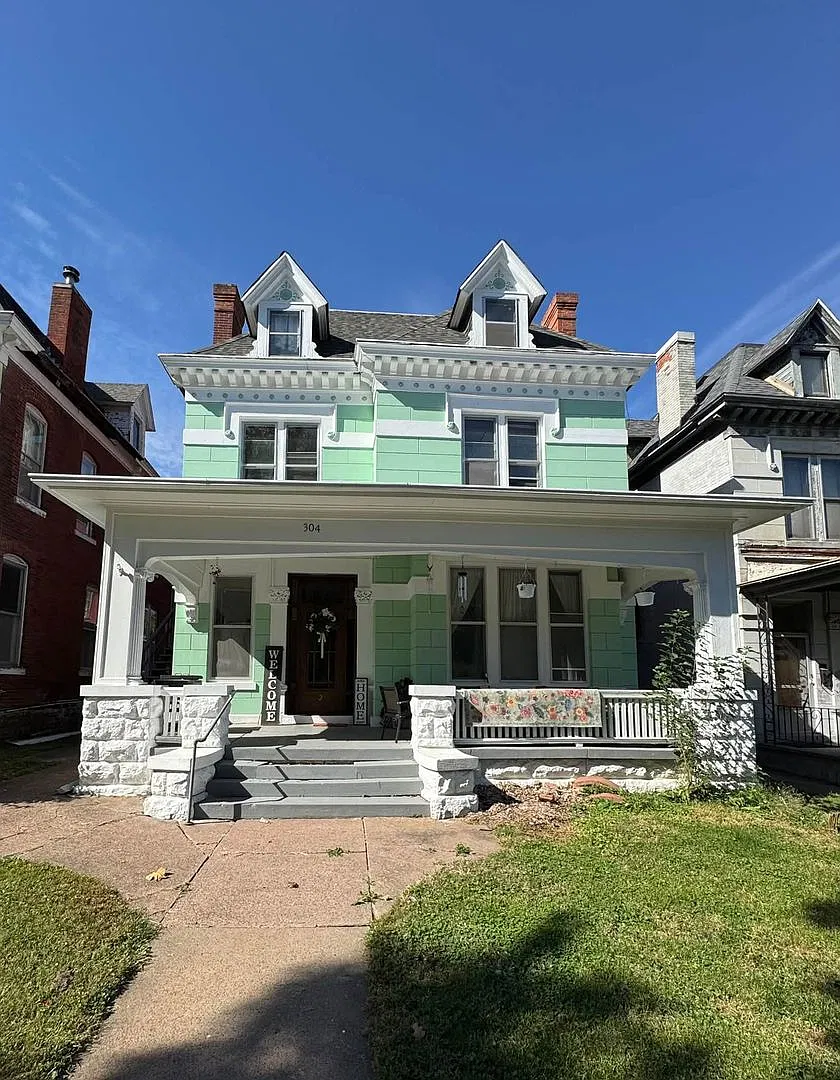 304 S 12th St — Photo 1