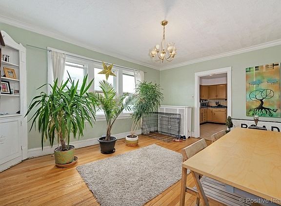 5th image of 6018 N Fairfield Ave