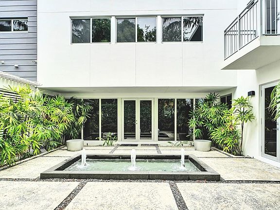 4th image of 6340 SW 80th St